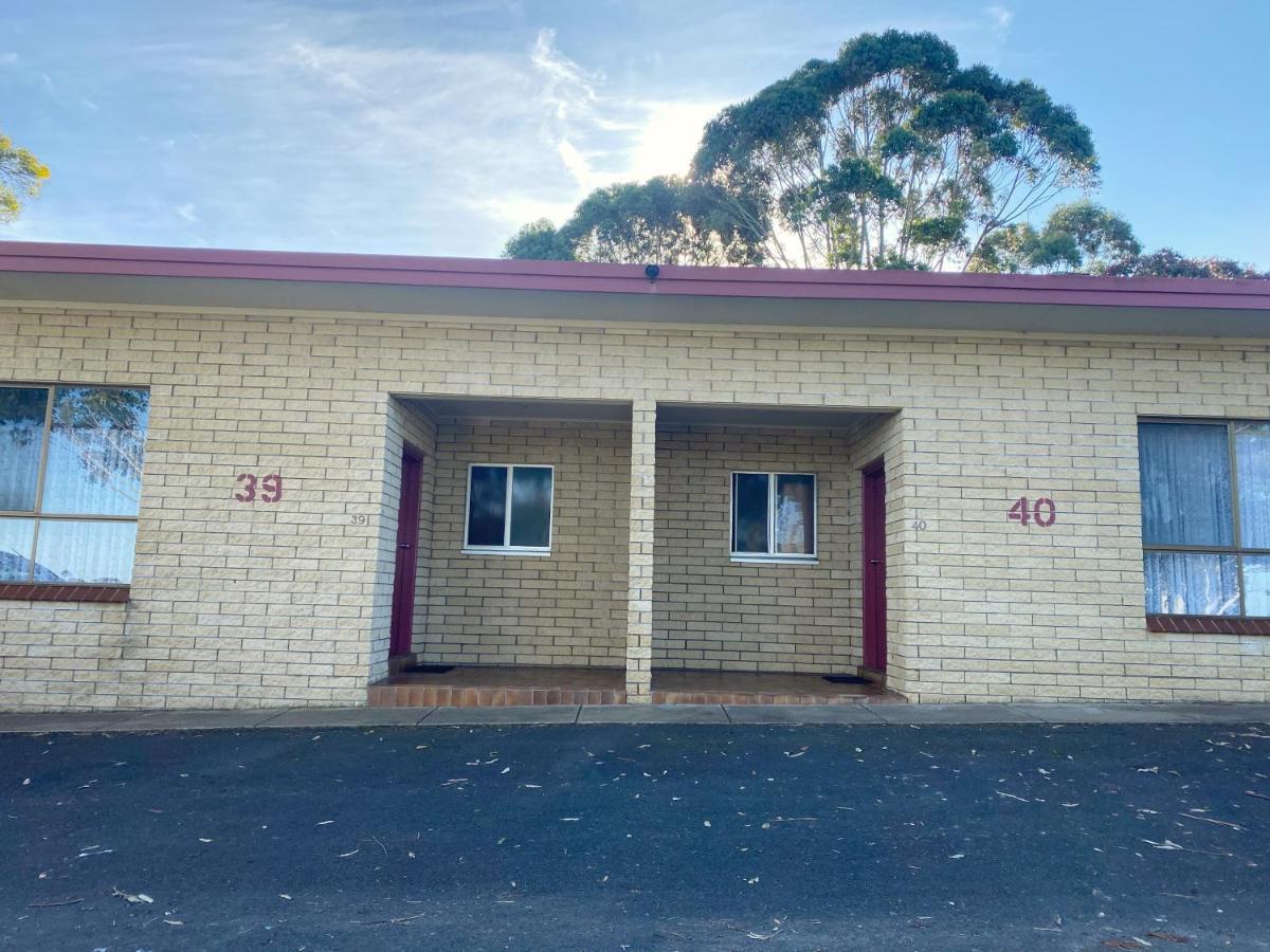 Limestone Coast Tourist Park Hotel Mount Gambier Exterior photo